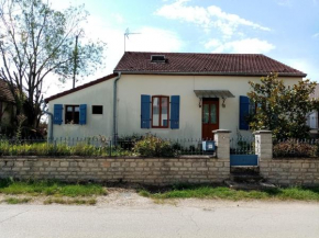 LA PETITE MAISON